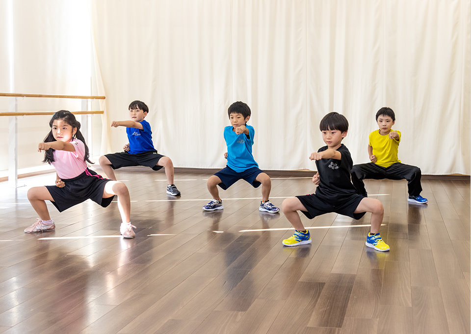 親子や友達同士で、楽しく武術を身に付けられる！